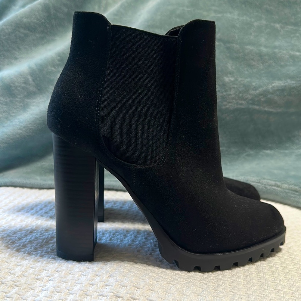 Black heel booties